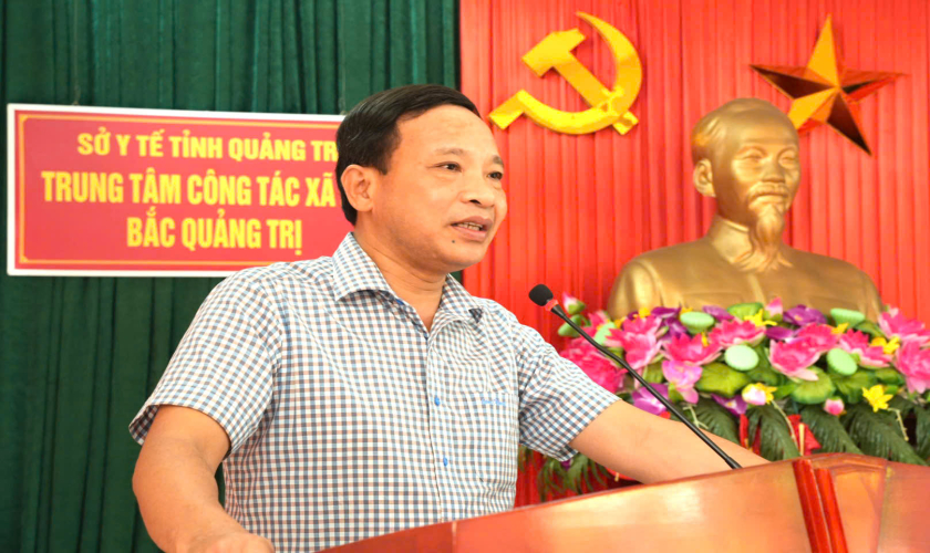 Đoàn Thanh niên Sở Y tế trao kinh phí hỗ trợ cho các em có hoàn cảnh khó khăn tại Trung tâm Công tác xã hội Bắc Quảng Trị