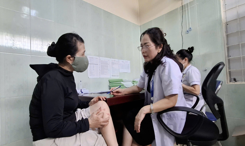 Khám sức khỏe định kỳ cho cán bộ, nhân viên Chi cục Kiểm lâm