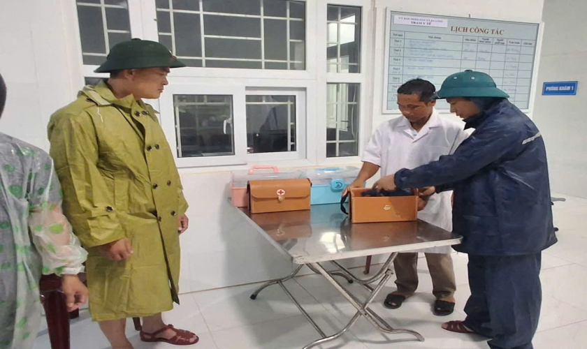 QUẢNG TRỊ: CHỦ ĐỘNG BẢO VỆ SỨC KHỎE VÀ TÀI SẢN CHO NGƯỜI DÂN VÙNG LŨ MIỀN NÚI PHÍA NAM