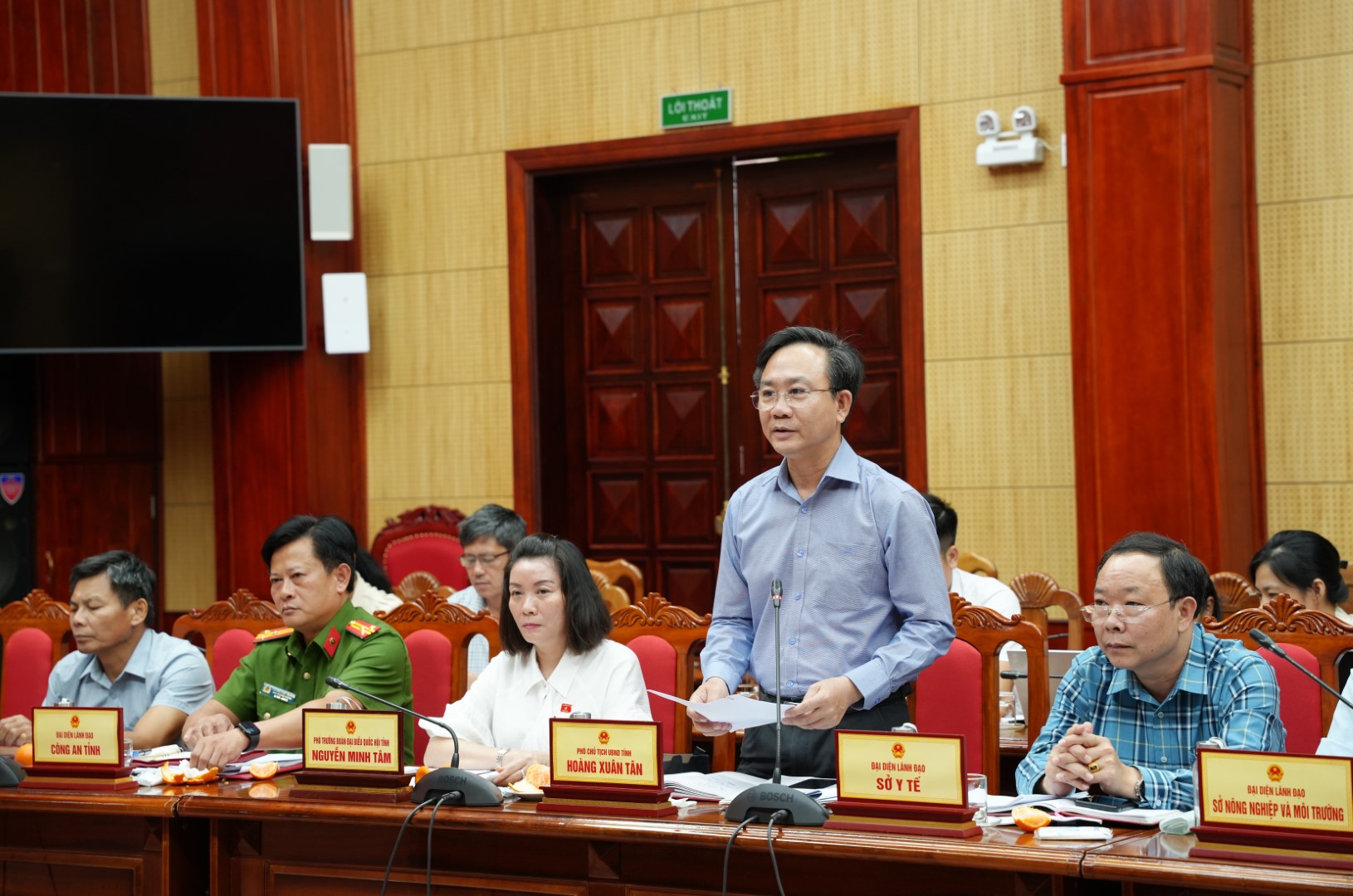 doan_cong_tac_quoc_hoi_lv_voi_ubnd_tinh_2.JPG