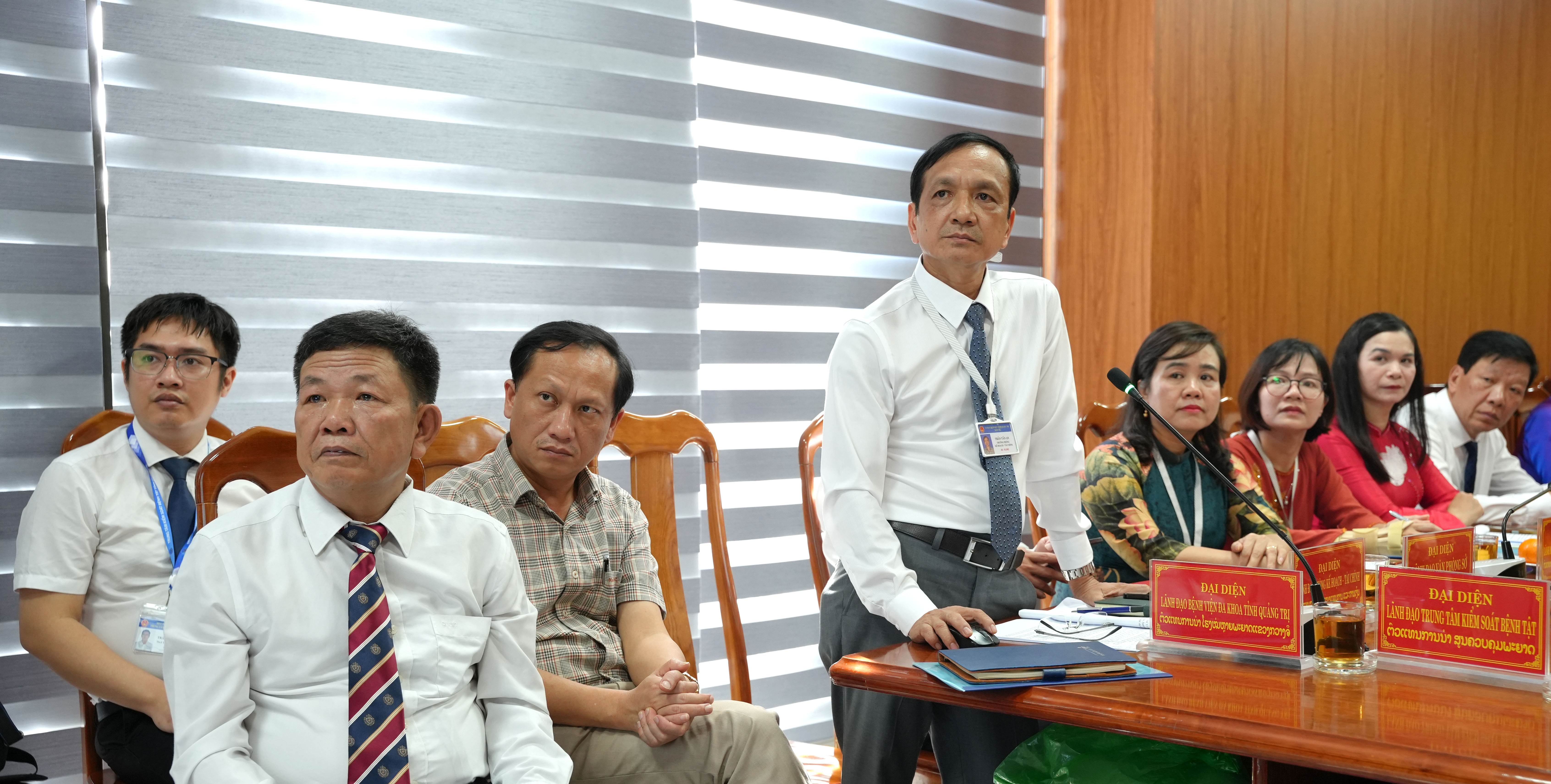 Đồng_chí_Trấn_Tấn_An_TP._KH-NV_Sở_Y_tế_Quảng_Trị_thông_tin_về_kết_quả_thực_hiện_biên_bản_hội_đàm_năm_2024.JPG