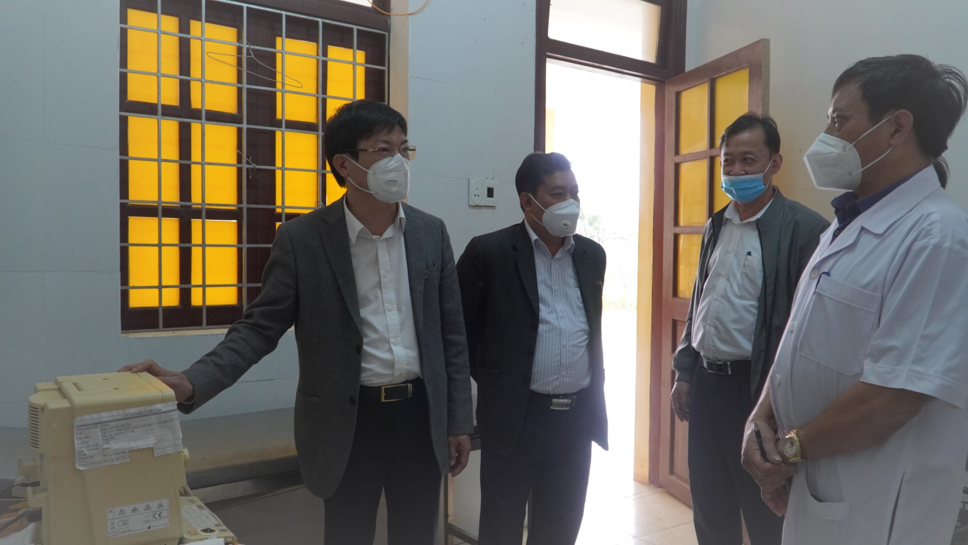 A5 Sở Y tế cũng đã đi khảo sát đánh giá những khó khăn vướng mắc tại một số Trạm y tế Custom