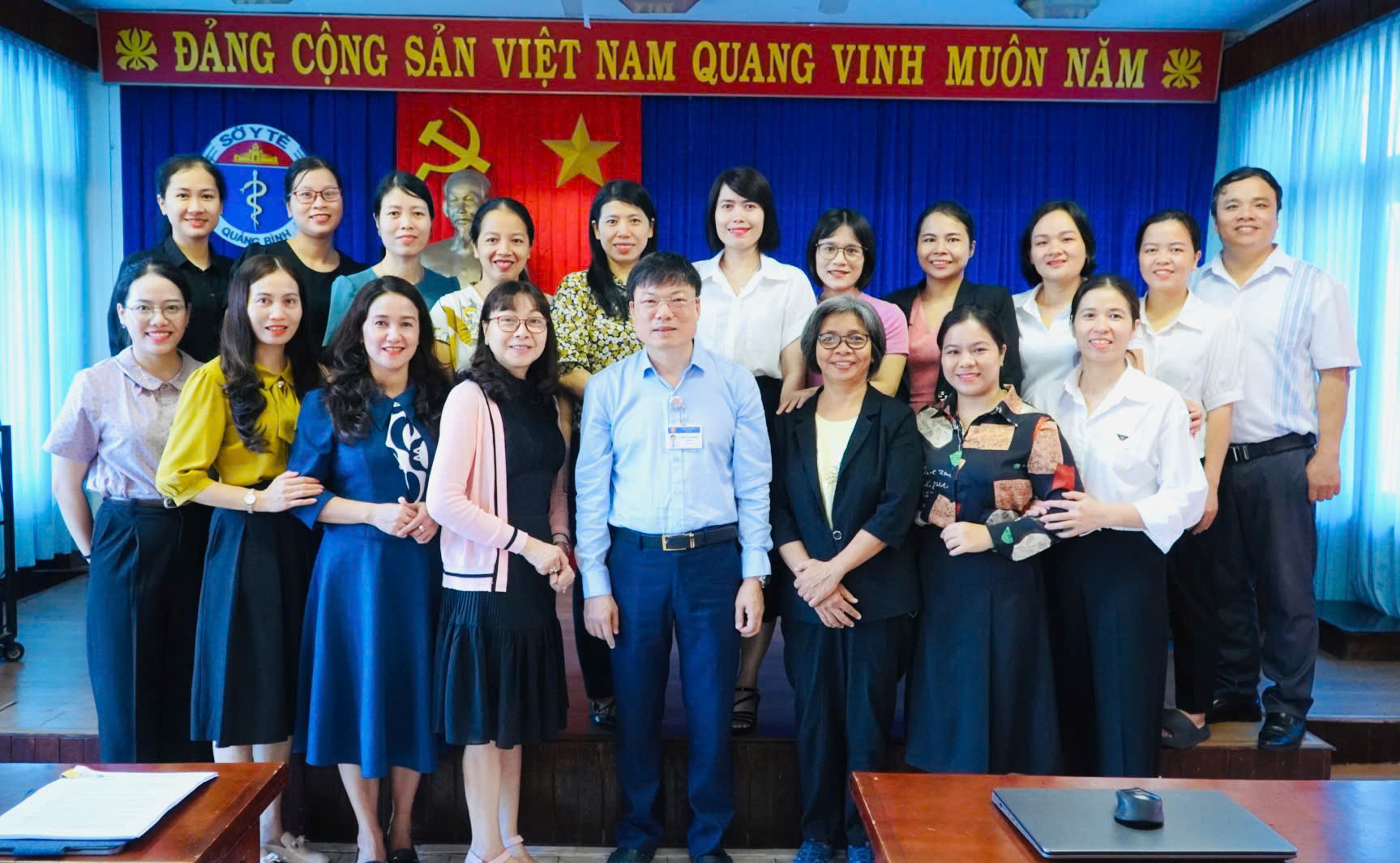 Các_giảng_viên_của_Tổ_chức_METT_truyền_đạt_các_nội_dung_tại_lớp_tập_huấn_3.jpg