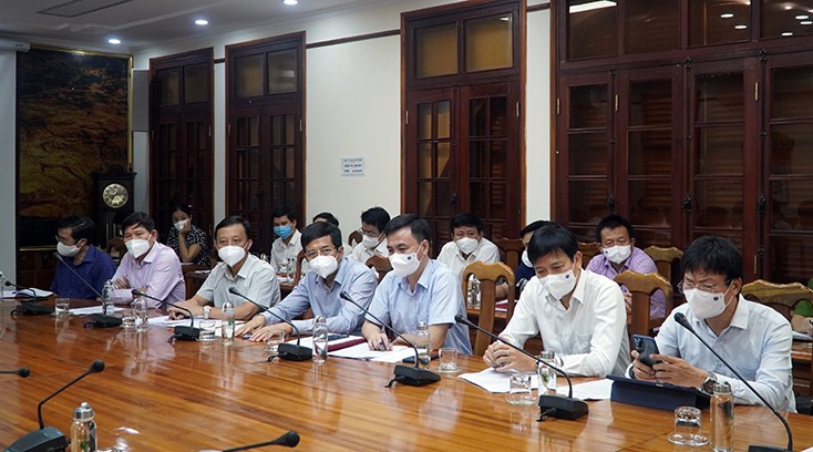 Các đại biểu tham dự buổi họpjpg