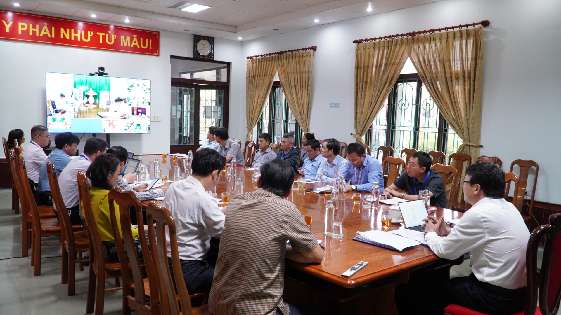 Các đại biểu tham dự tại điểm cầu Sở Y tế