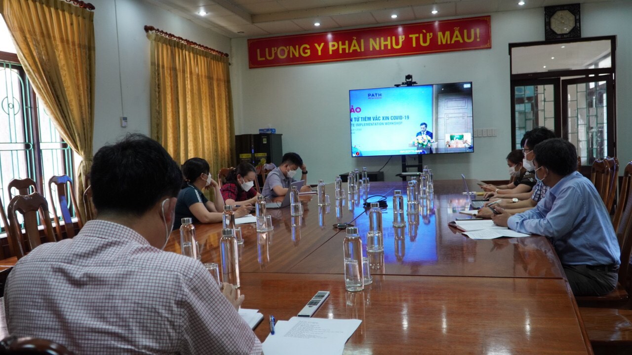 Hội thảo triển khai giấy chứng nhận điện tử tiêm vắc xin Covid 191