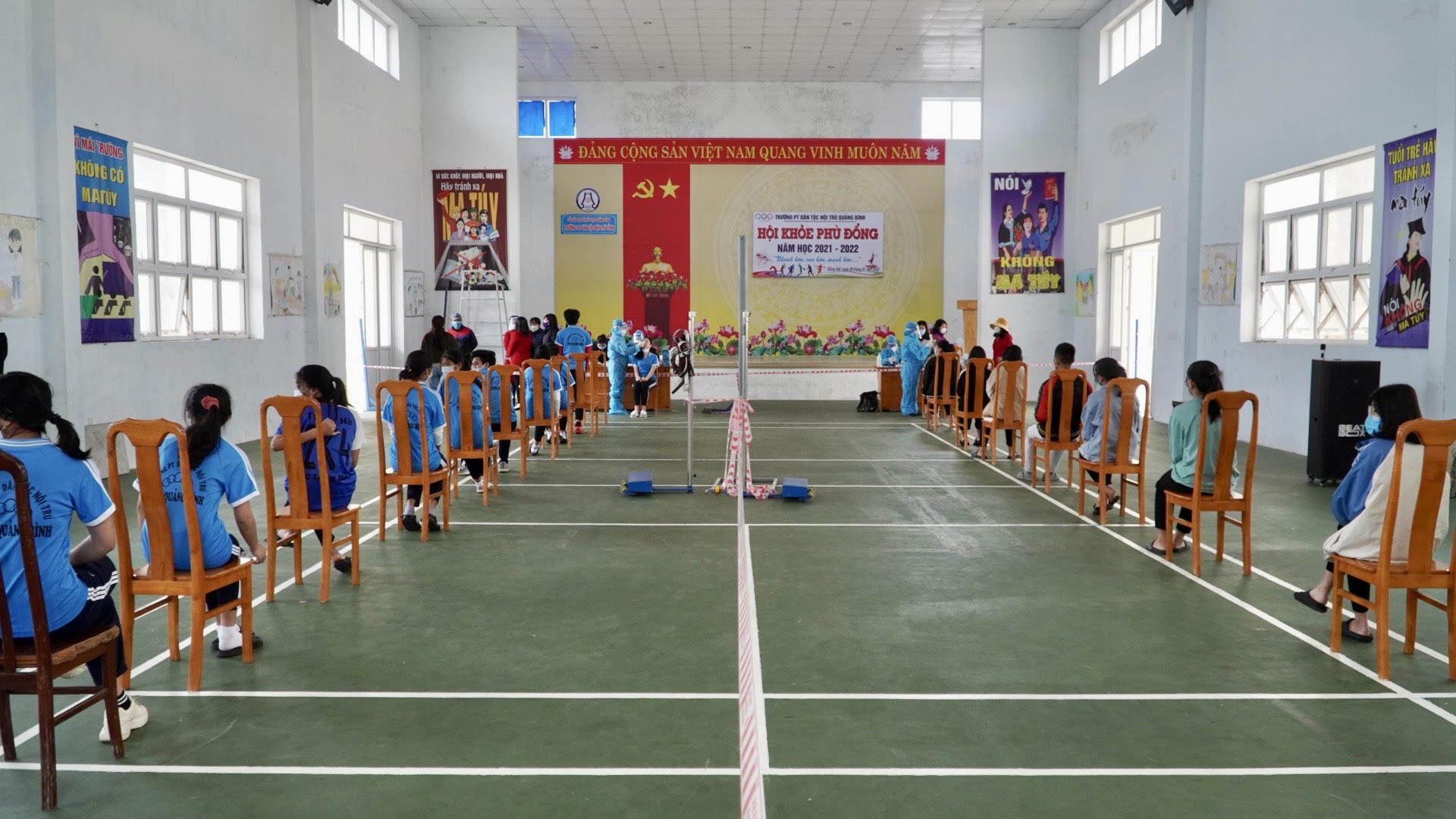 Khẩn trương triển khai các biện pháp khống chế nguồn lây nhiễm tại Trường THPT dân tộc nội trú tỉnh Quảng Bình7