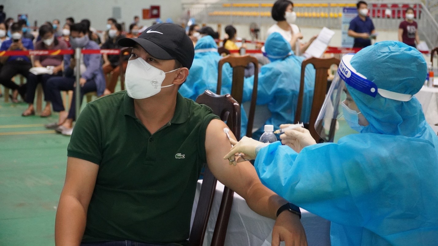 Tiêm vắc xin phòng Covid 19 là quyền lợi đối với cá nhân là trách nhiệm đối với cộng đồngjpg