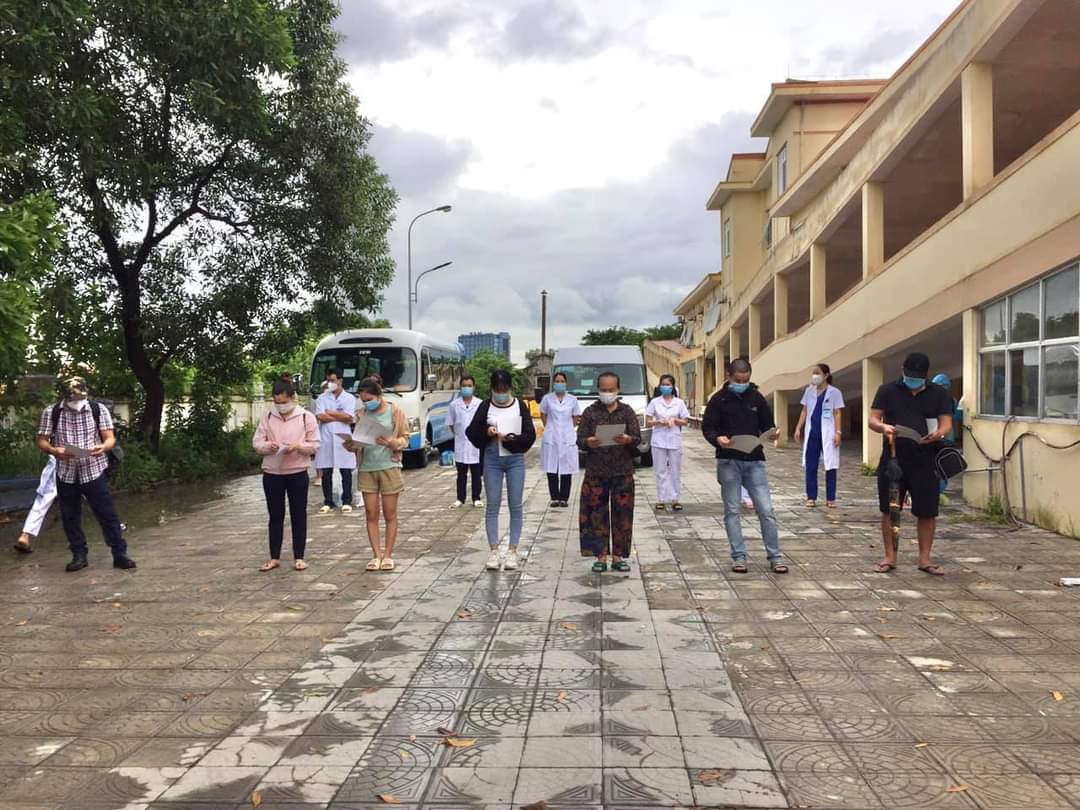 Trong ngày đã có thêm 36 bệnh nhân Covid 19 được điều trị khỏi bệnh và xuất viện. 2