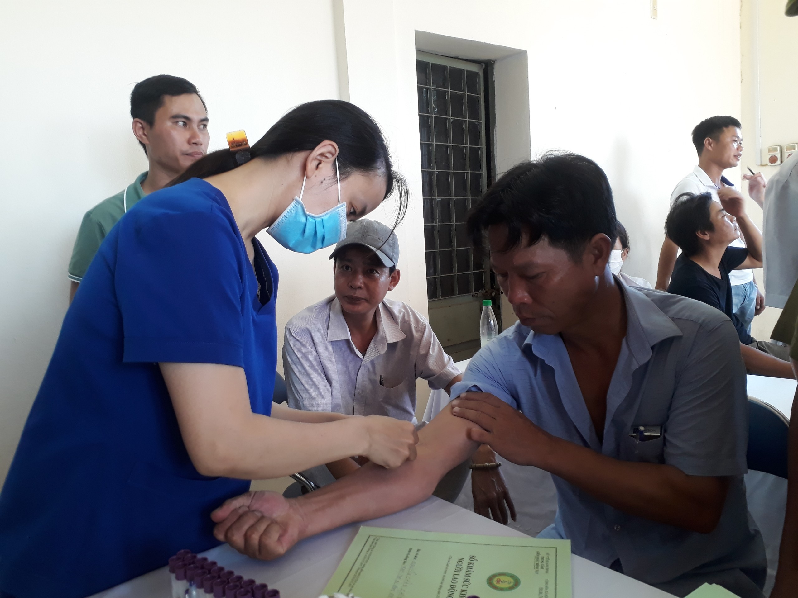 Trạm khám chữa toa xe Đồng Hới được khám sức khỏe 