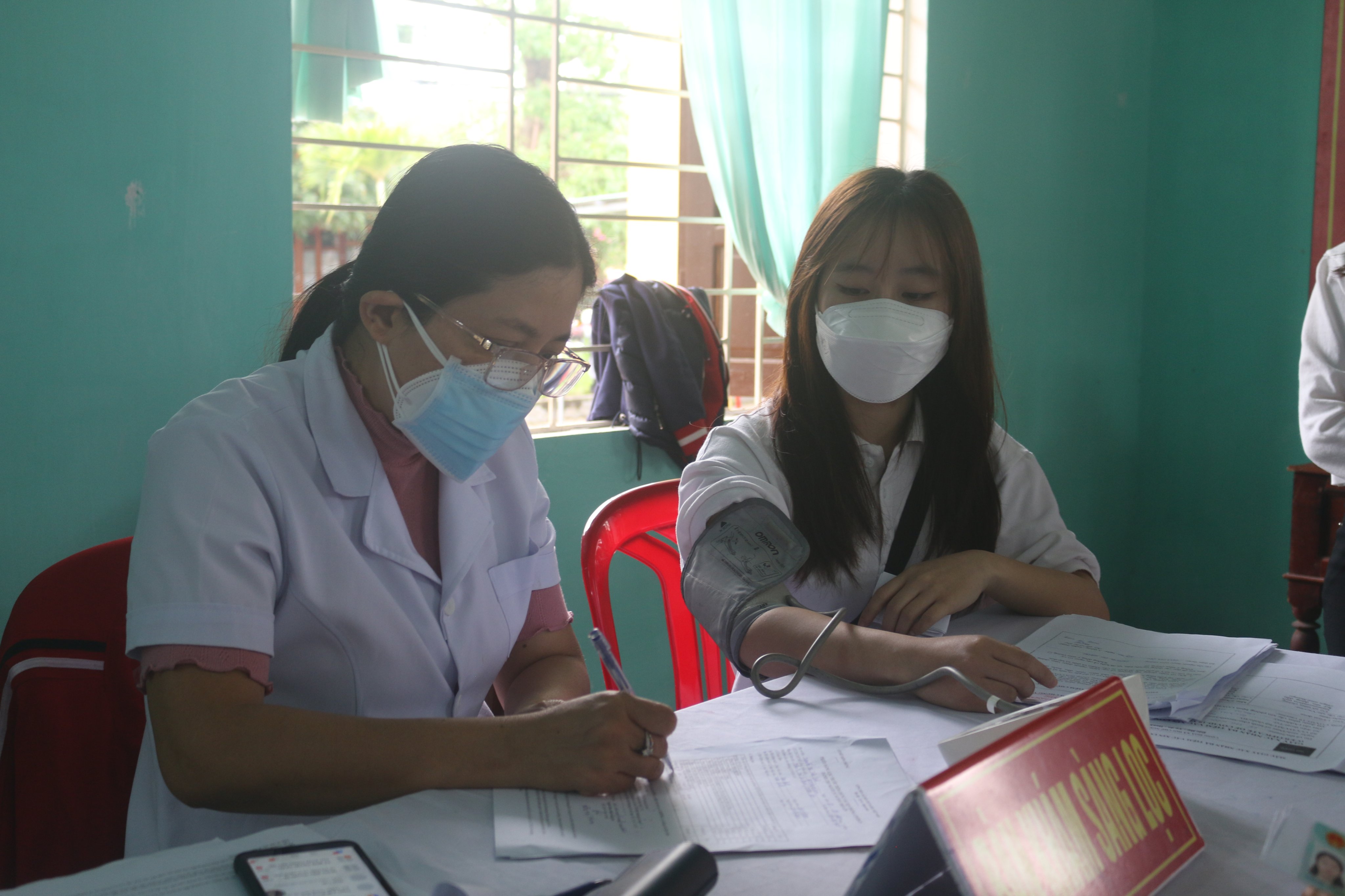 Tại điểm tiêm Trung tâm Y tế TP. Đồng Hới3