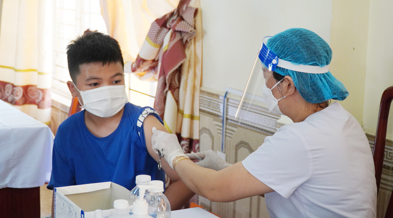 Tỷ lệ trẻ em từ 12 17 tuổi của tỉnh ta đã tiêm đủ 2 mũi vắc xin đạt 100jpg