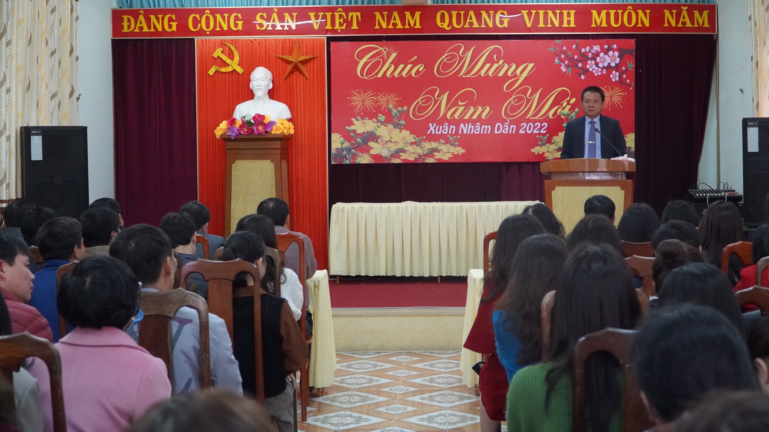 anh Đỗ Quốc Tiệp Giám đốc CDC Quảng Bình phát biểu chúc mừng