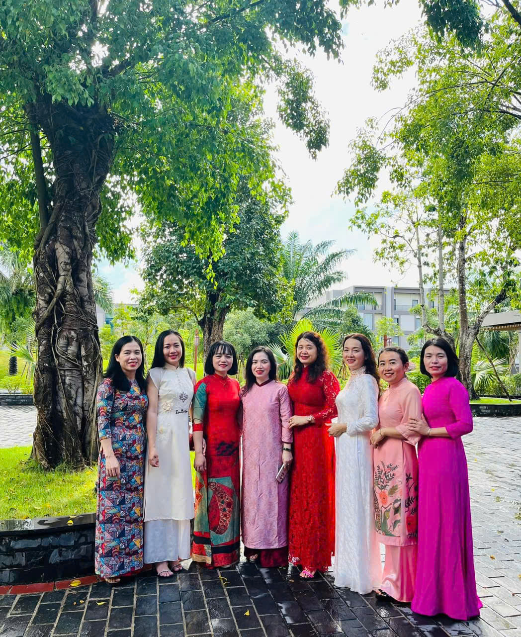 cũng_là_lời_tri_ân_cảm_ơn_đến_những_đóng_góp_cố_gắng_của_các_cán_bộ_nhân_viên_trong_việc_xây_dựng_và_gắn_bó_với_đơn_vị_trong_thời_gian_công_tác_7.jpg