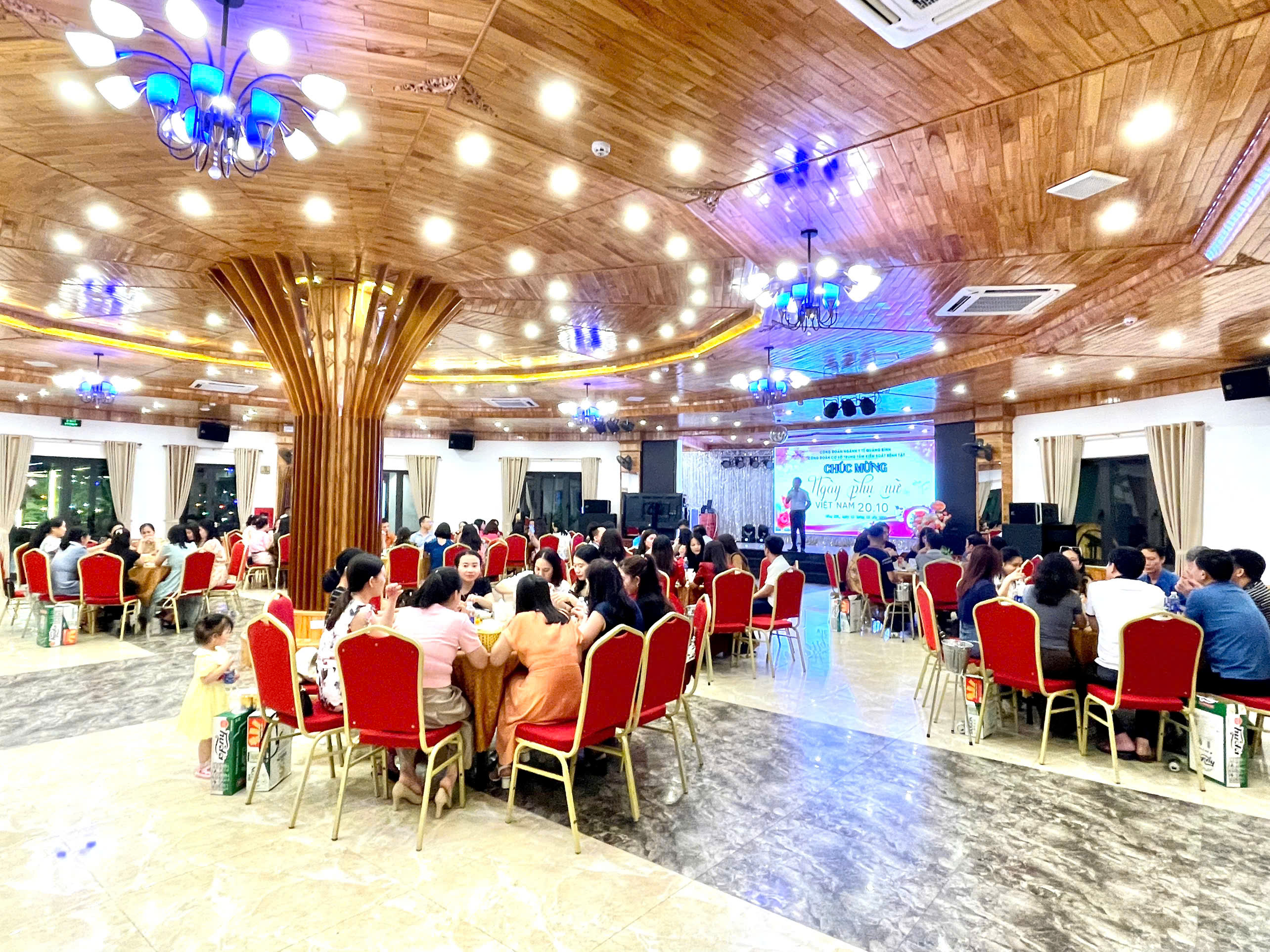 cũng_là_lời_tri_ân_cảm_ơn_đến_những_đóng_góp_cố_gắng_của_các_cán_bộ_nhân_viên_trong_việc_xây_dựng_và_gắn_bó_với_đơn_vị_trong_thời_gian_công_tác_8.jpg