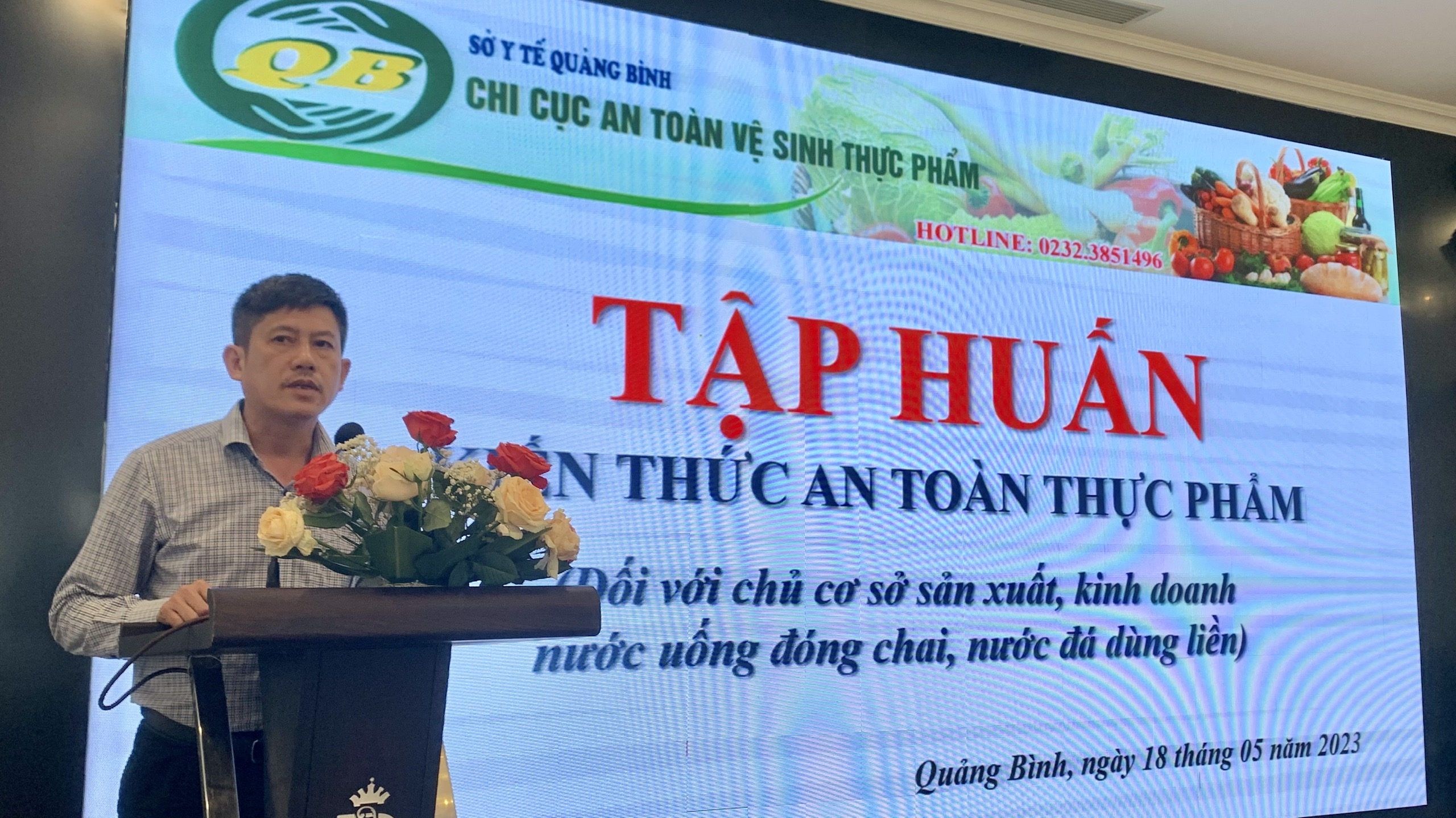 sếp_tiến_tập_huân_thiwc_phẩm.jpg