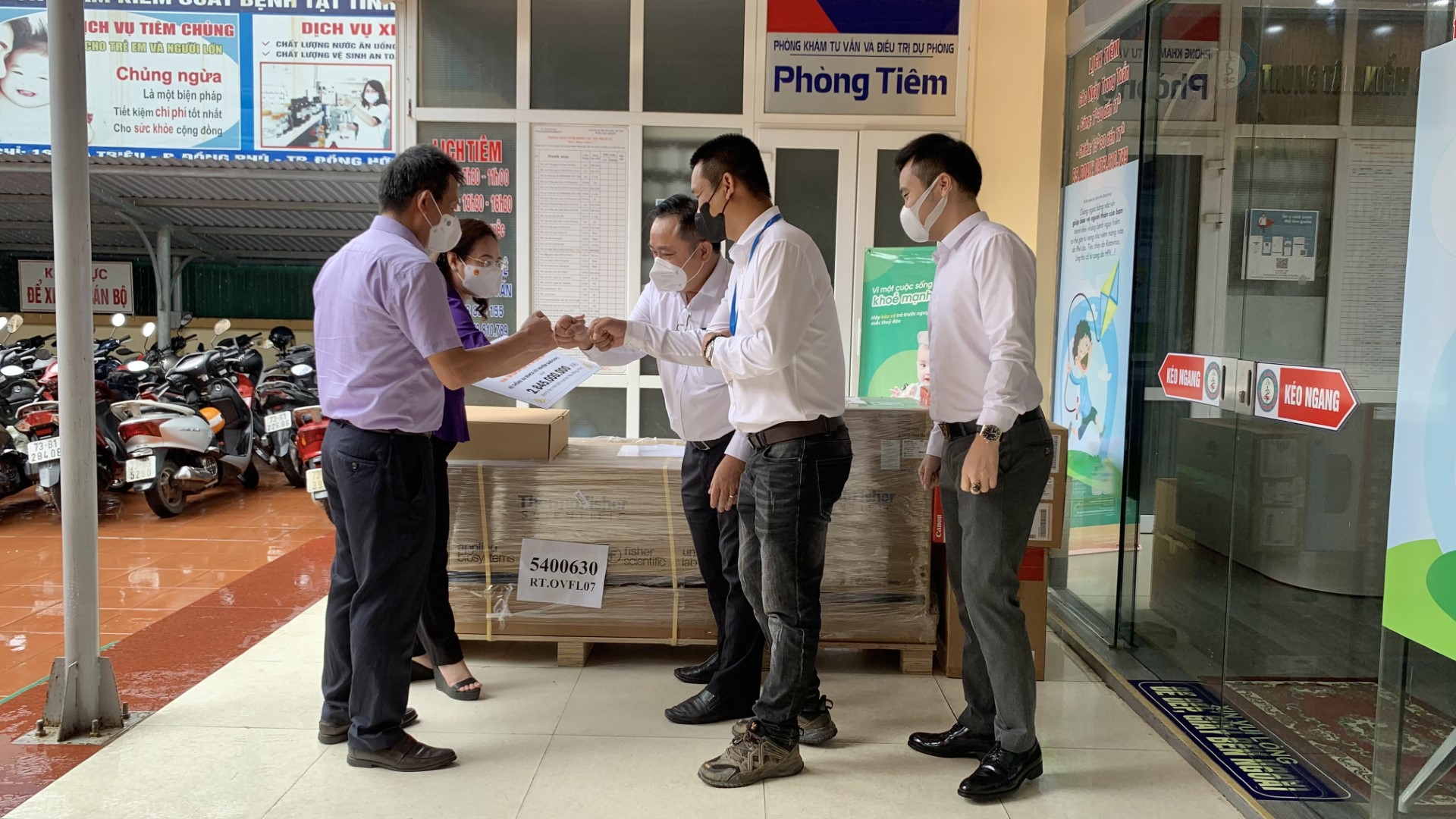 tiếp nhận hỗ trợ Hệ thống xétt nghiệm SARS CoV 2 3 Large